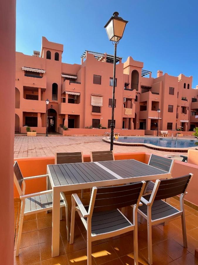 Three Bedroom Apartment With Pool In Торевьиа Экстерьер фото