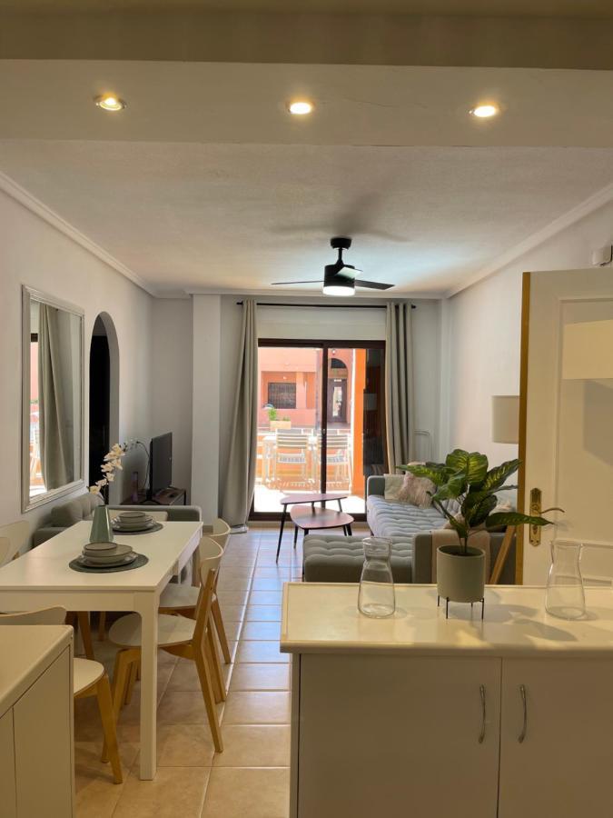 Three Bedroom Apartment With Pool In Торевьиа Экстерьер фото