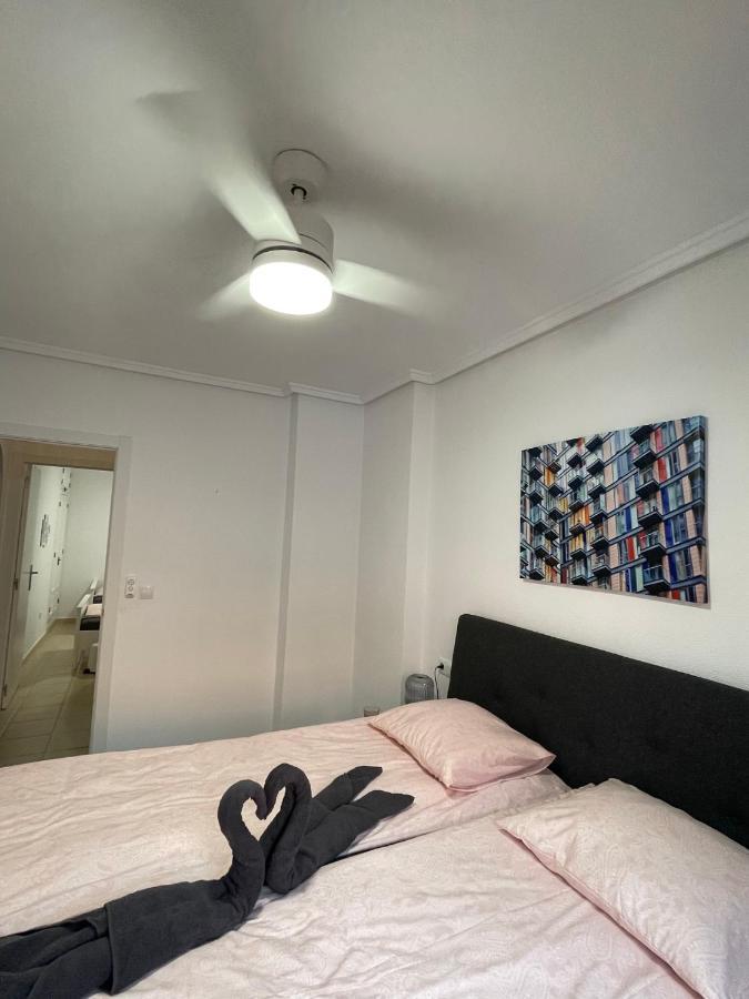 Three Bedroom Apartment With Pool In Торевьиа Экстерьер фото