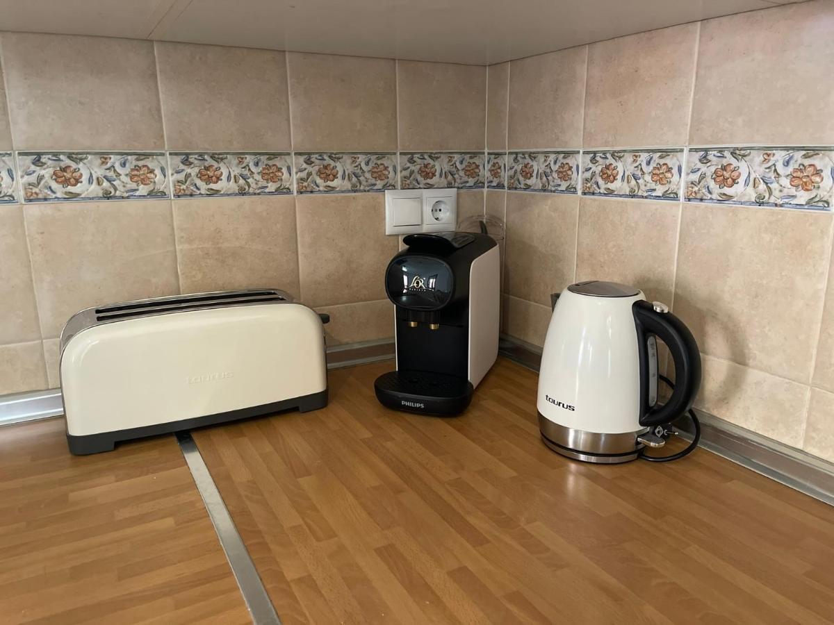 Three Bedroom Apartment With Pool In Торевьиа Экстерьер фото