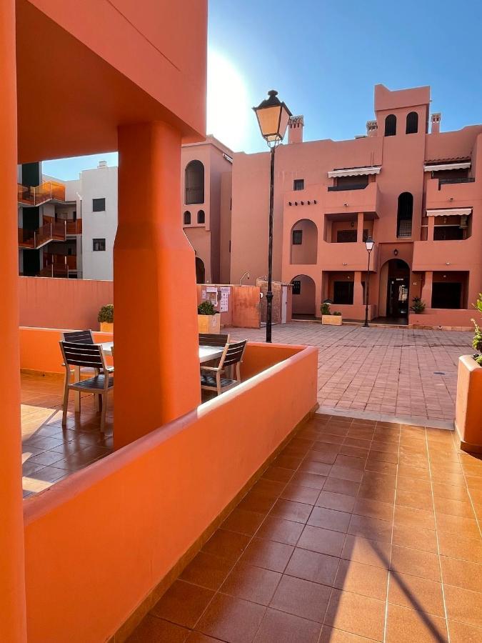 Three Bedroom Apartment With Pool In Торевьиа Экстерьер фото