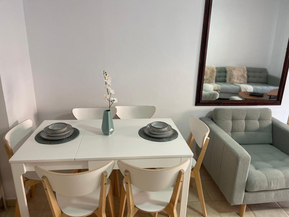 Three Bedroom Apartment With Pool In Торевьиа Экстерьер фото