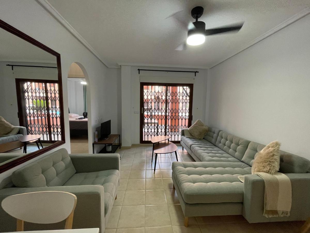 Three Bedroom Apartment With Pool In Торевьиа Экстерьер фото